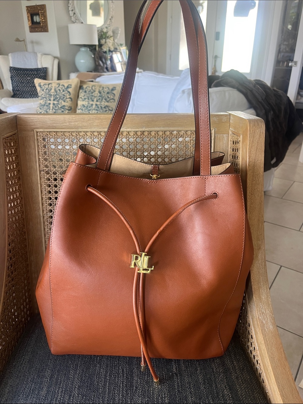 Ralph Lauren medium Andie chestnut color supple full grain leather shoulder bag - Picture 3 of 11